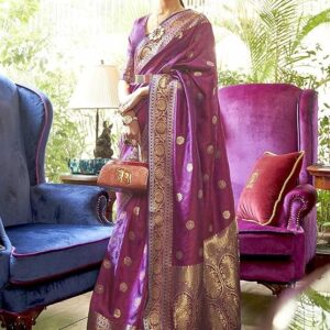 AKHILAM Women's Silk Blend Bandhani Print Kanjivaram Saree Saree With Unstitched Blouse Piece Magenta